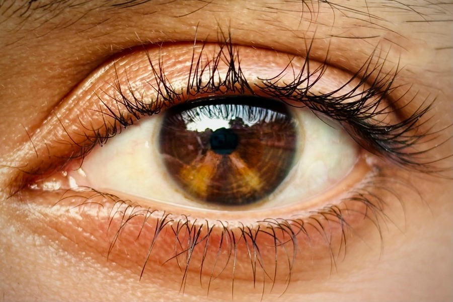 Eye Strain Relief: Daily Habits to Protect Your Eyes from Screens